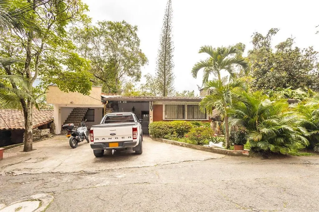 Pilarica Gardens Apartment Medellin