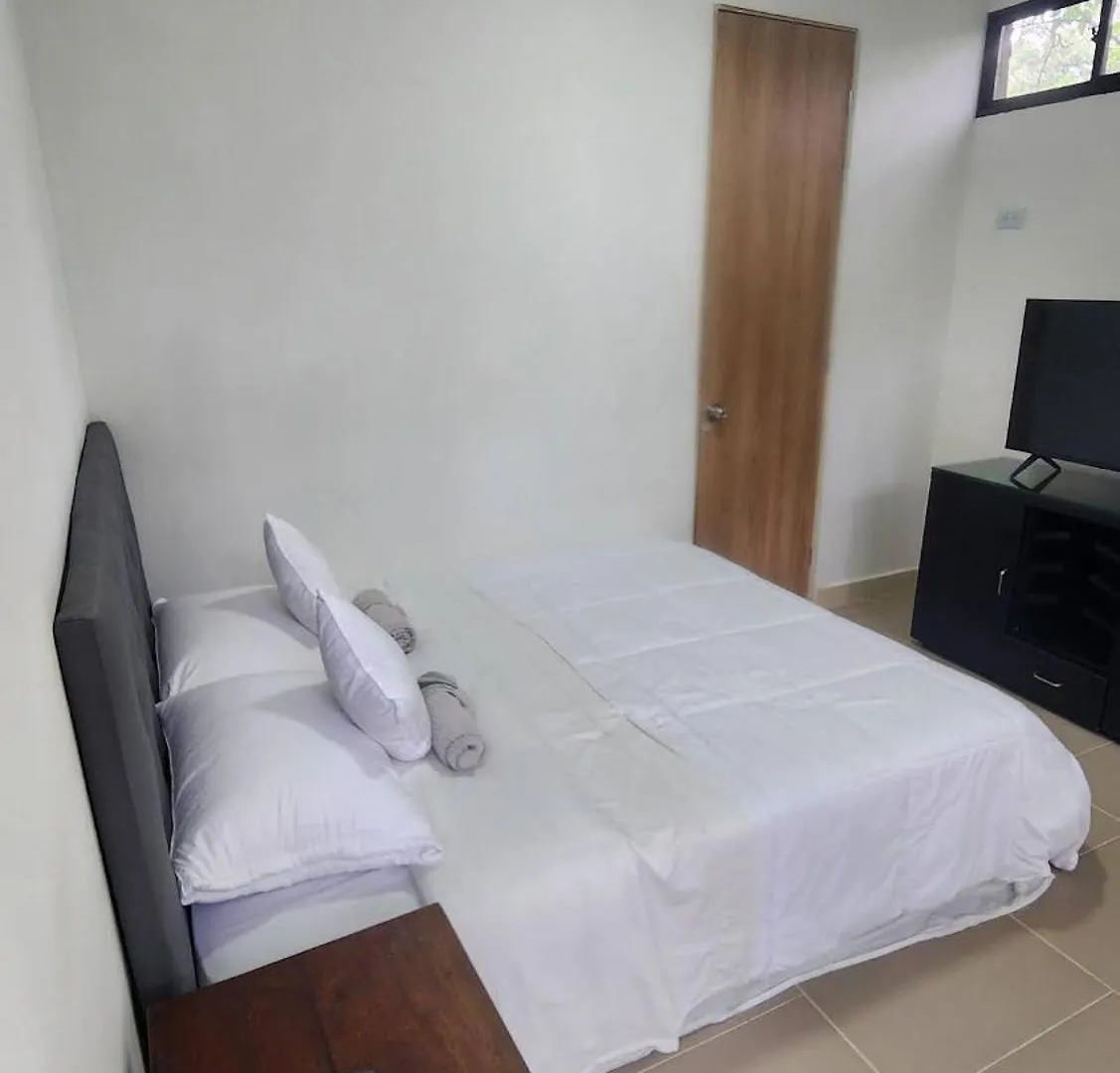 Pilarica Gardens Apartment Medellin 0*,  Colombia